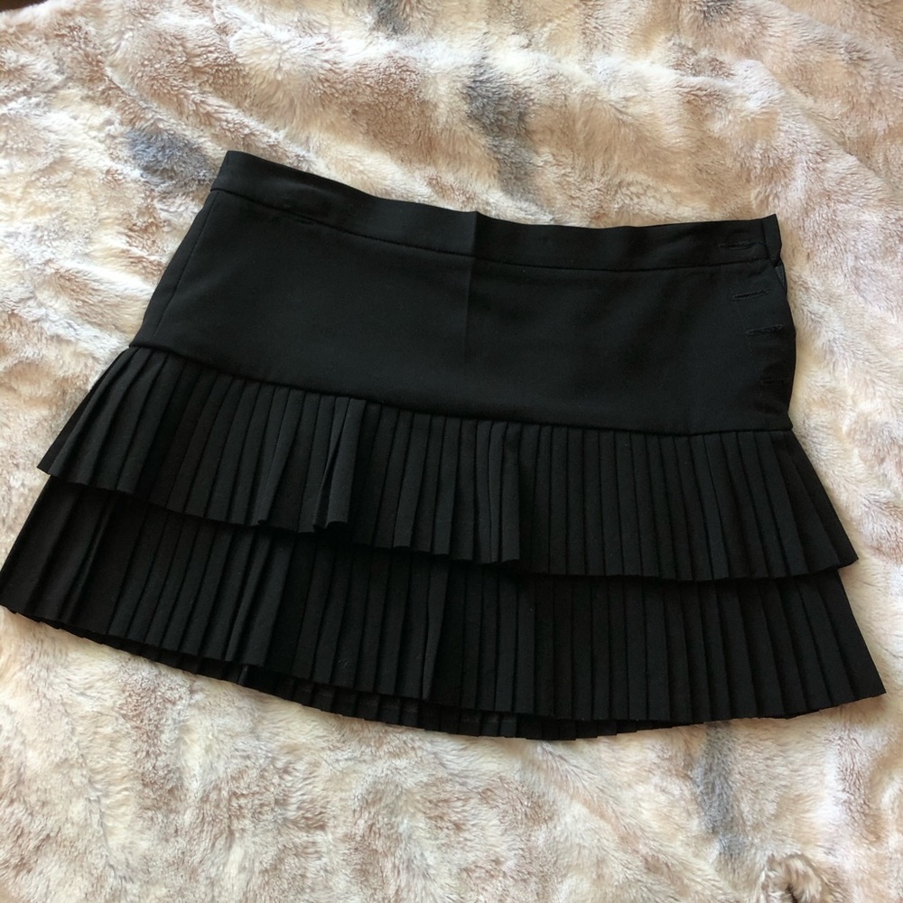 BCBG Black two row pleated skirt